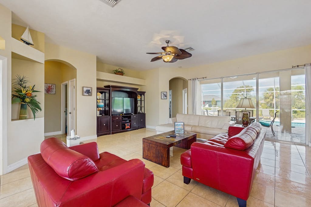 Spacious dog-friendly home with private pool, canal views & private grill