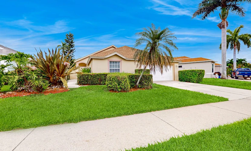 Waterfront Home with Private Pool & Great Views - Close to Golf & Naples Beach