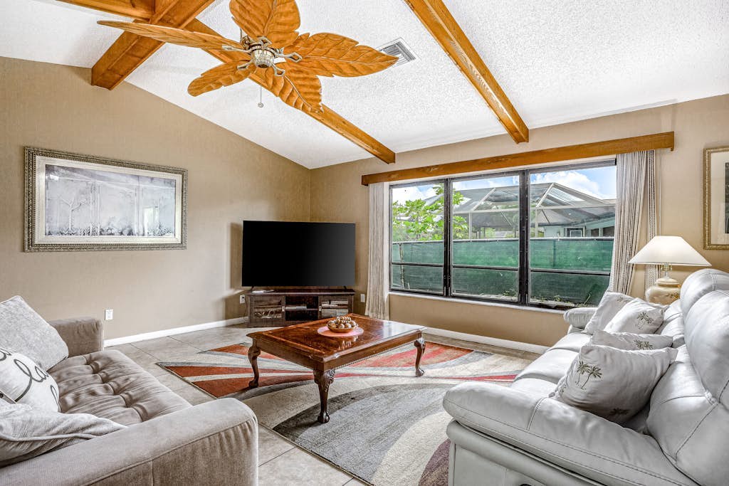 Spacious waterfront home with private pool & grill - near downtown