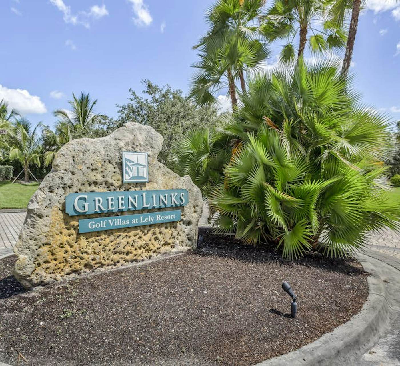 Greenlinks Paradise | 3 Bed Naples, FL Condo