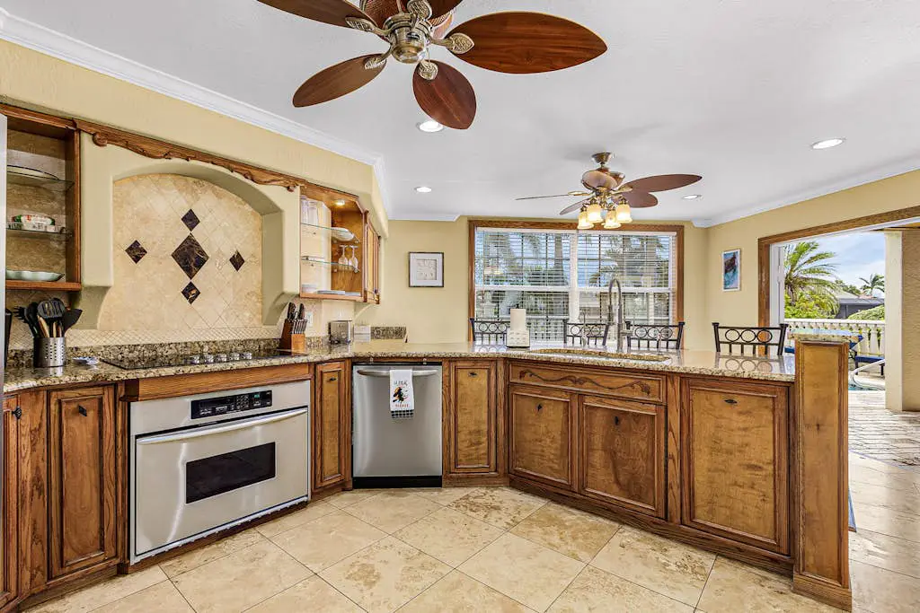 Caloosahatchee Getaway