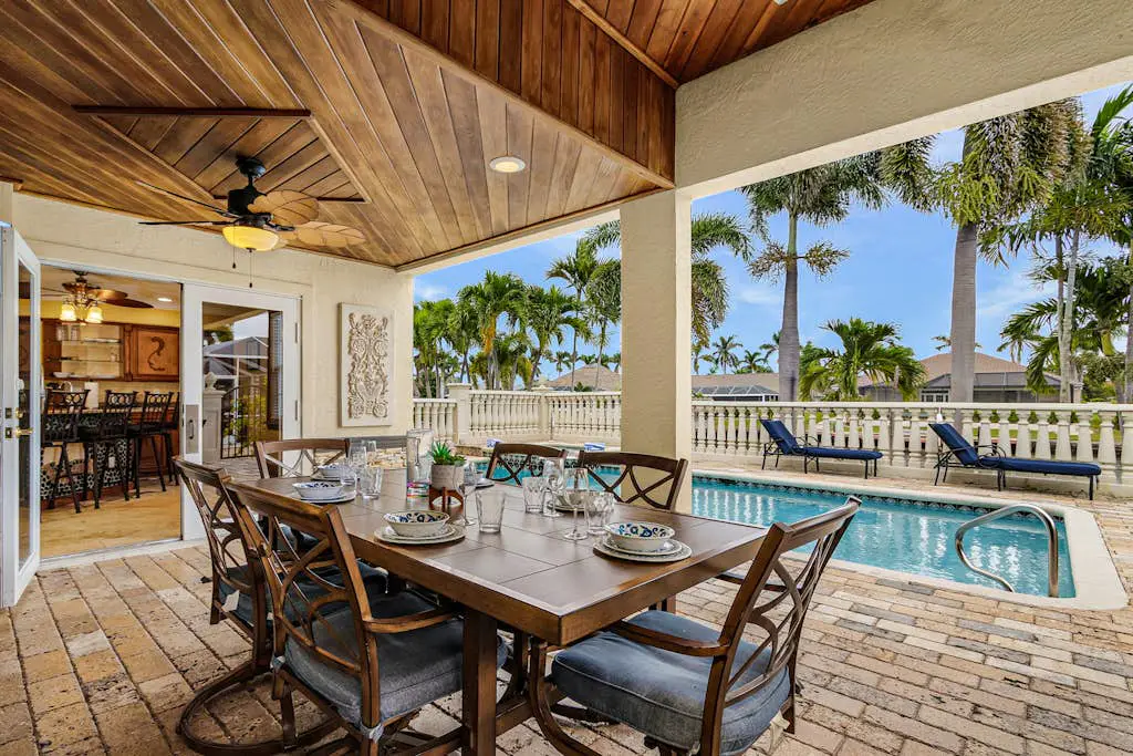 Caloosahatchee Getaway