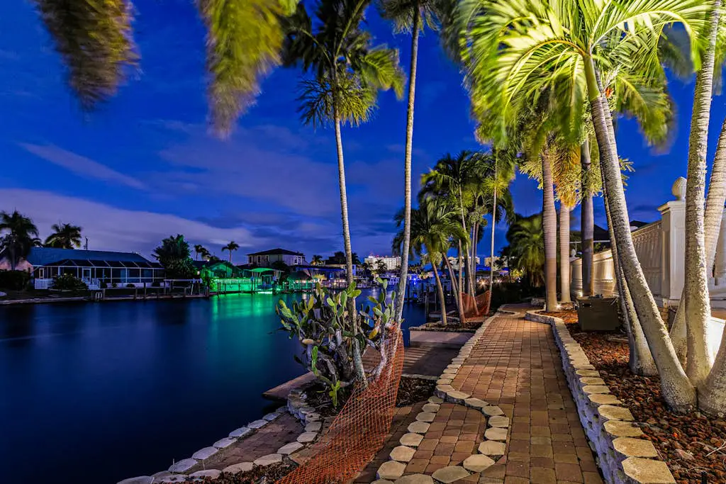 Caloosahatchee Getaway