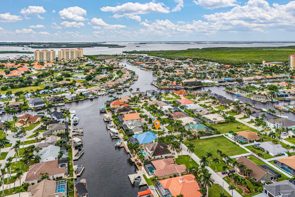 Caloosahatchee Getaway