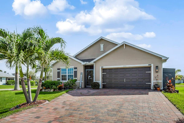 Serene home on a corner lot with a private pool, pool spa, AC, & washer/dryer
