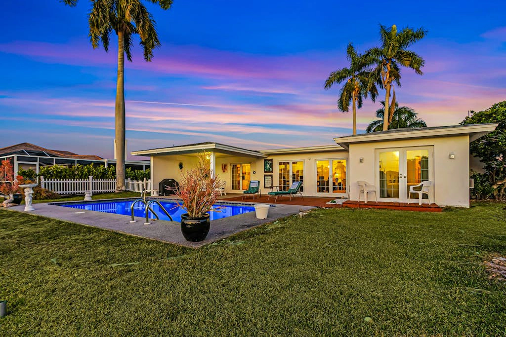 City of Palms Paradise