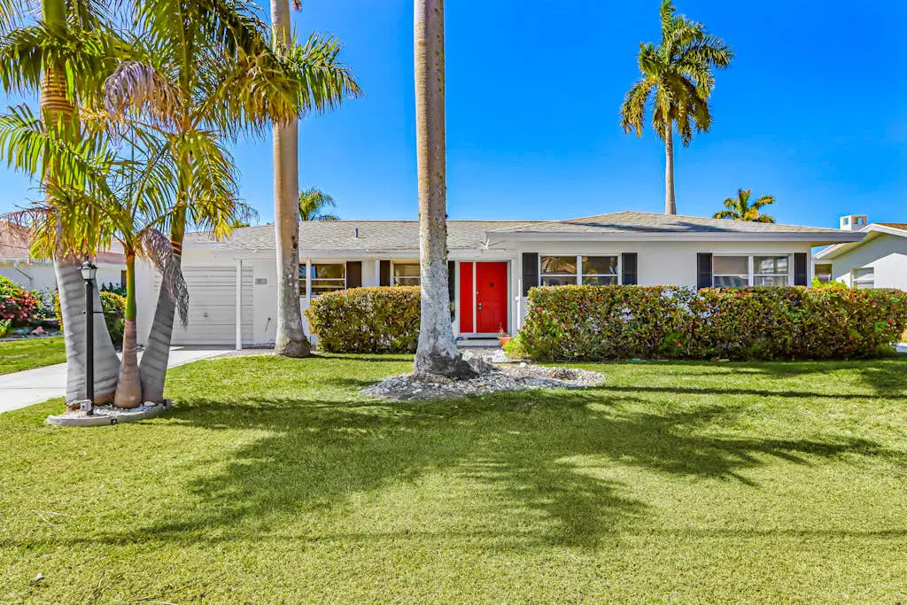City of Palms Paradise