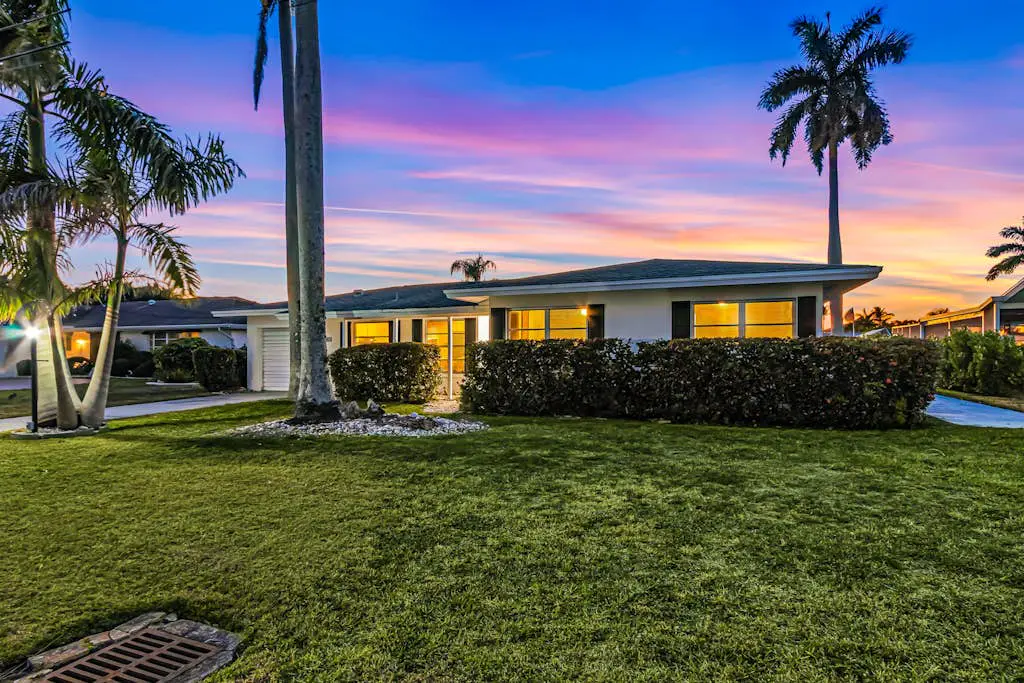 City of Palms Paradise