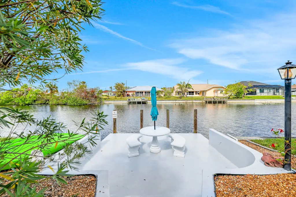 Three Palms Retreat
