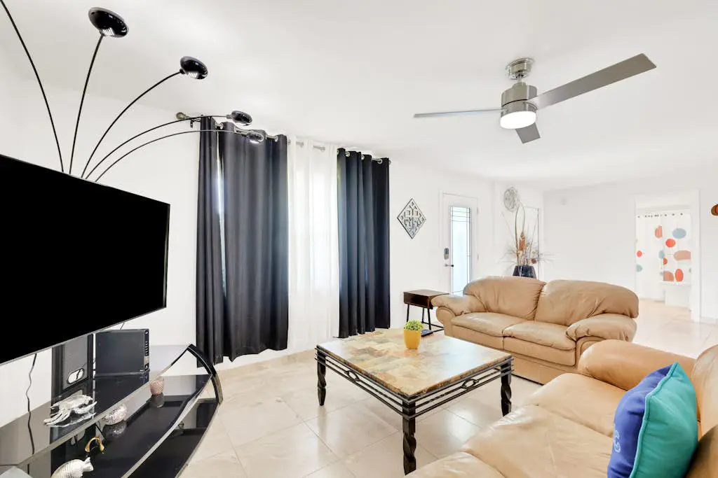 Three Palms Retreat