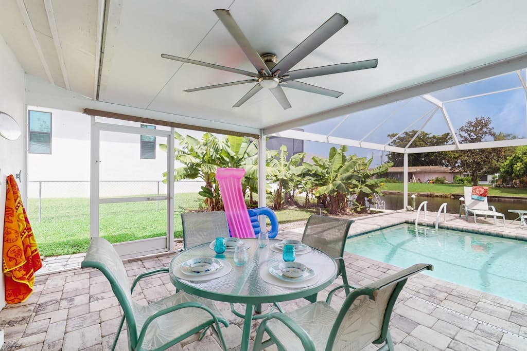Friendly Canalfront Home with Private Pool, High-Speed WiFi - Snowbird-Friendly