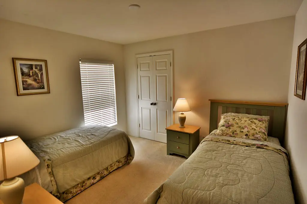 Satin Gold Retreat