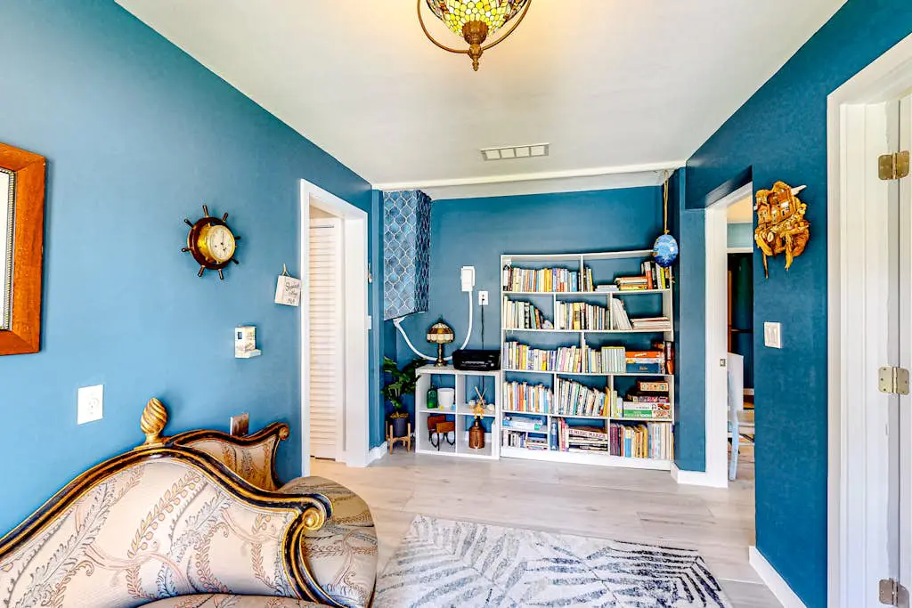 Purple Pelican Cottage