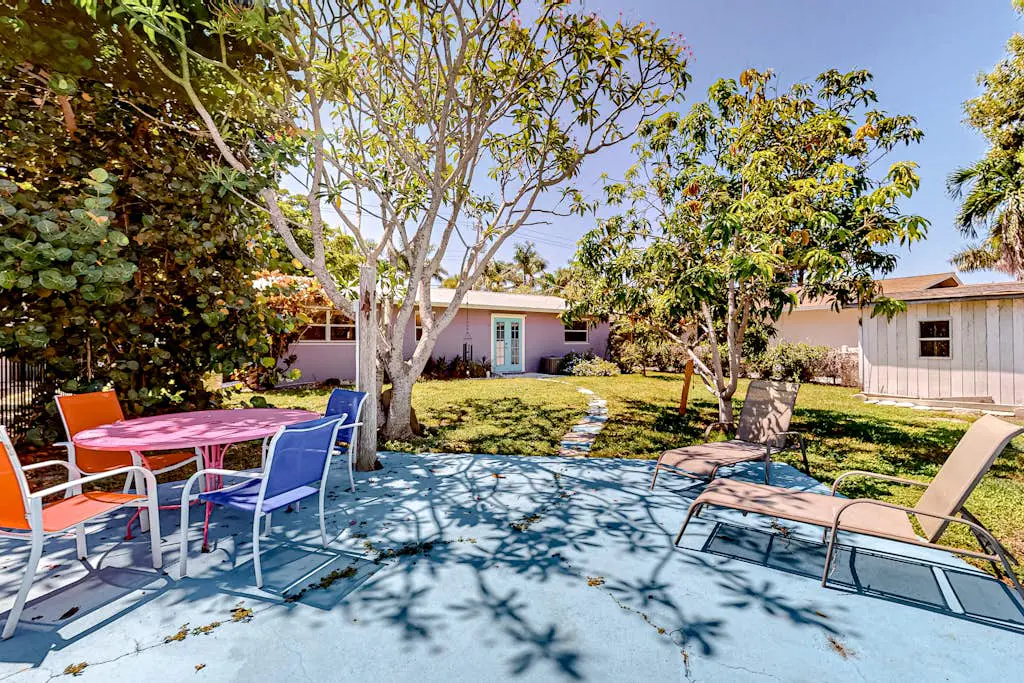 Purple Pelican Cottage