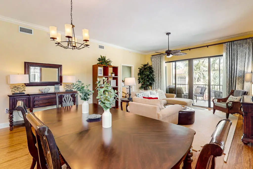 The Cottages at Naples Bay Resort
