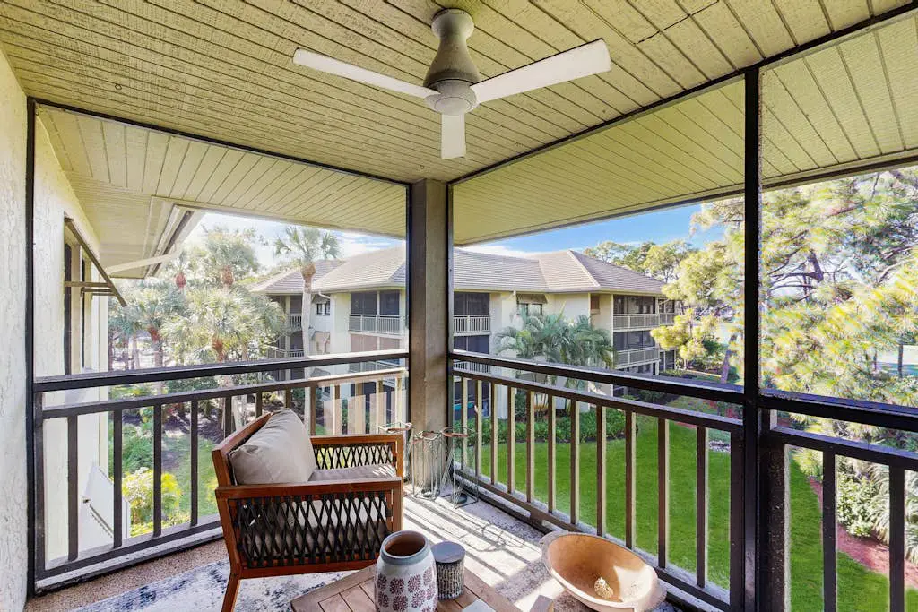 Wild Pines 304