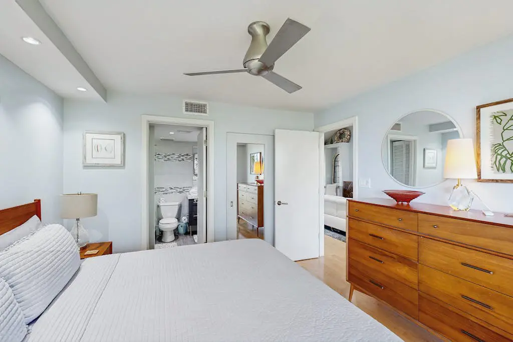 Wild Pines 304