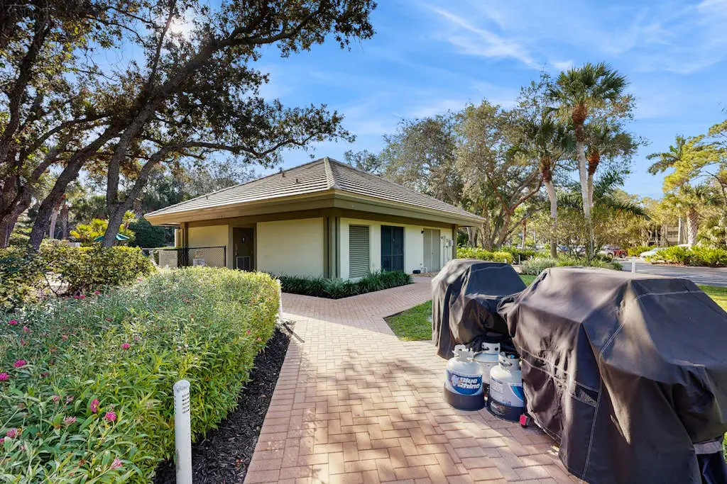 Wild Pines 304