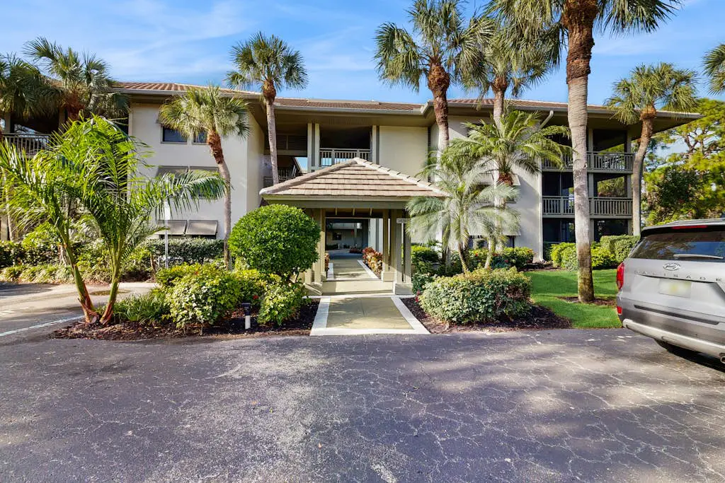 Wild Pines 304