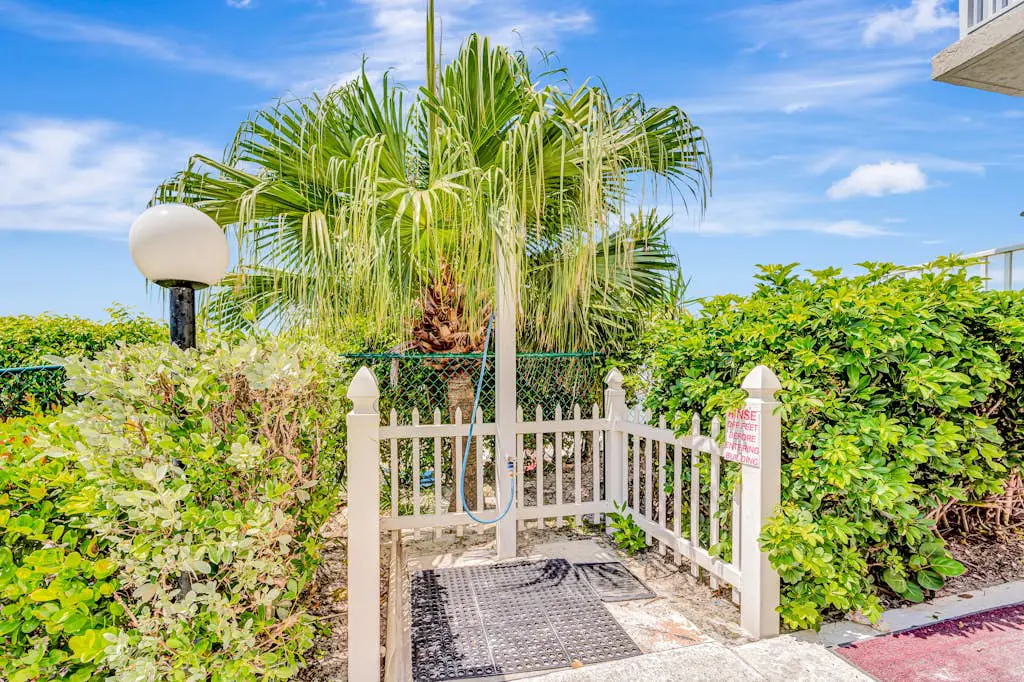 Cozy on Lover's Key