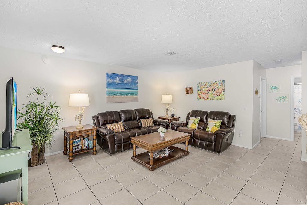 Dog-Friendly Quadruplex w/Snowbird Discounts - Near Beaches
