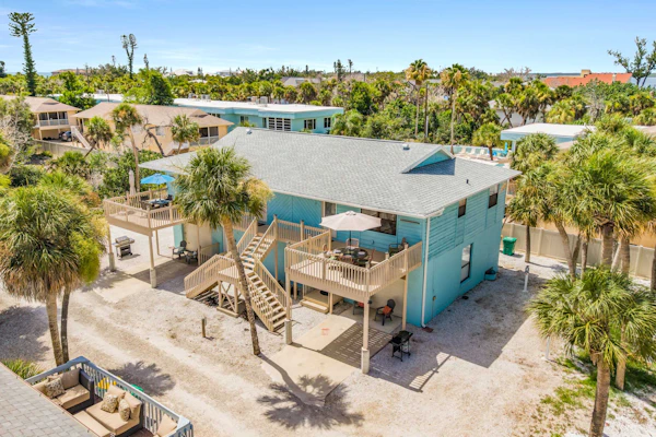 Dog-Friendly Quadruplex w/Snowbird Discounts - Near Beaches
