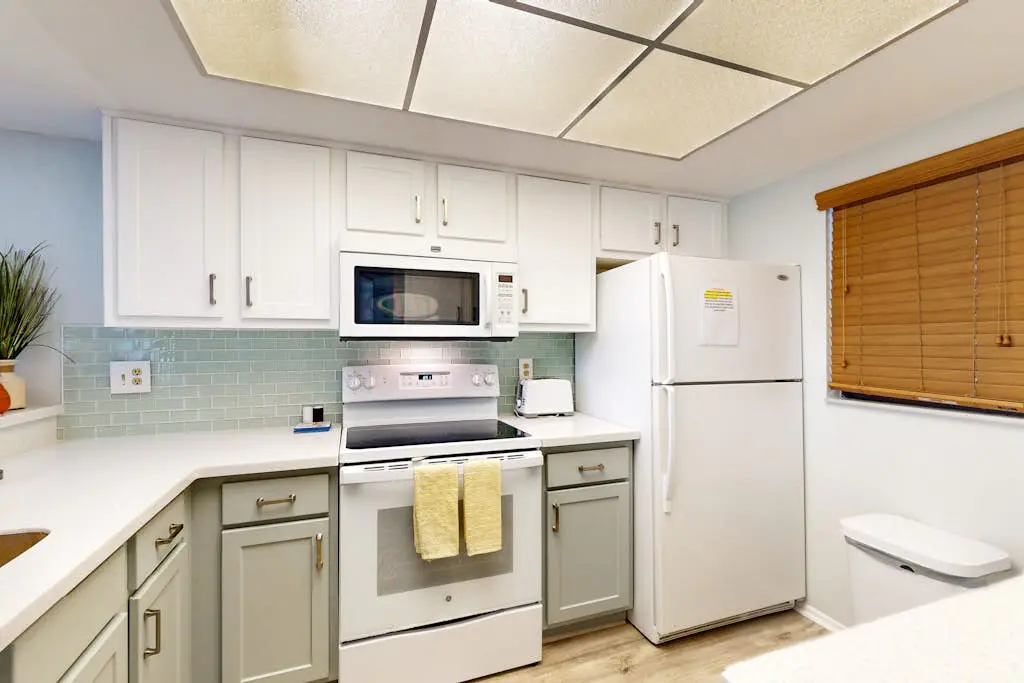 Santa Maria Condo 102