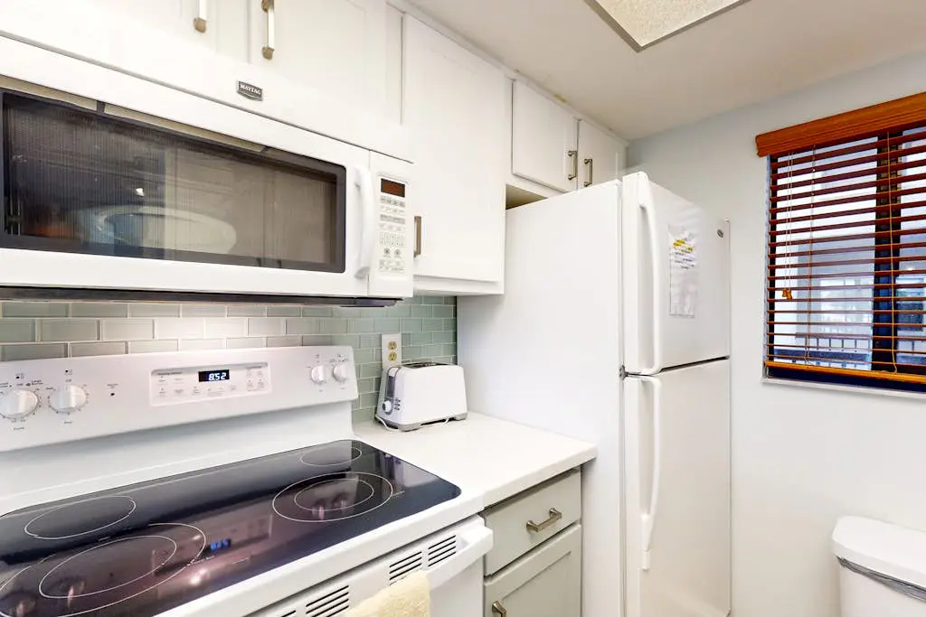 Santa Maria Condo 102