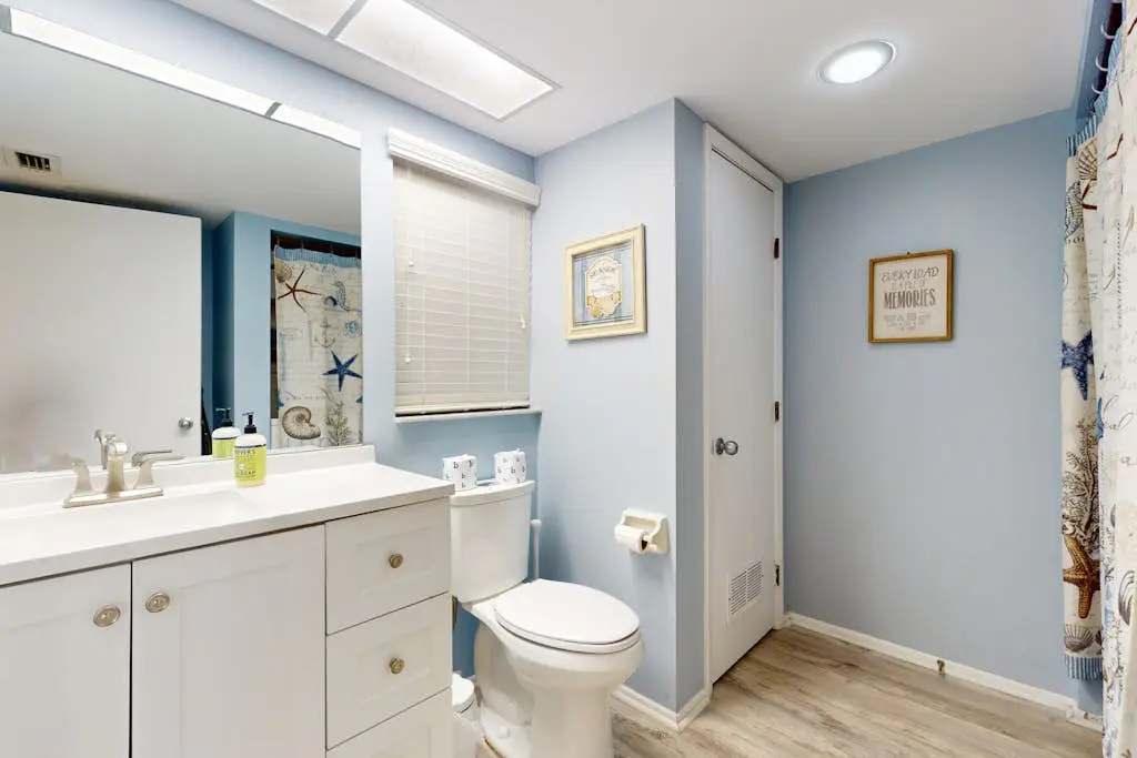 Santa Maria Condo 102