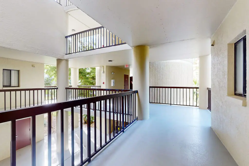 Santa Maria Condo 102