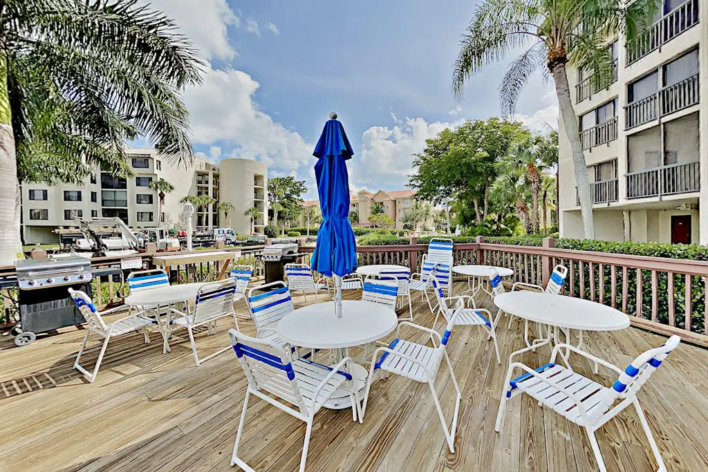 Santa Maria Condo 102