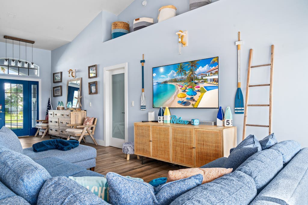 Waterfront house with private pool, dock, bikes, firepit, kayak & lanai