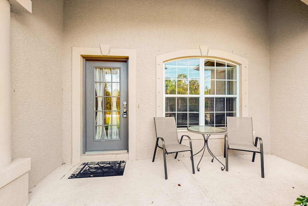 Relaxing Snowbird-Friendly Retreat Near Golf, Beaches & Outdoor Fun
