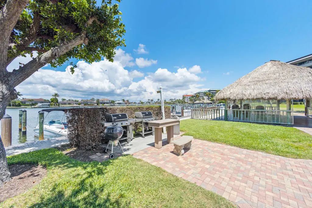 South Seas Bay Dreams