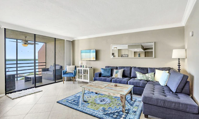 Amazing oceanfront condo with pool, hot tub, dock, & views - snowbird-friendly