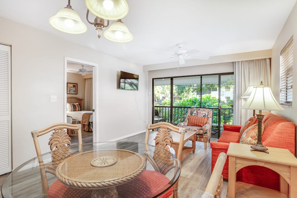 Ideal Naples Getaway W/ Shared Pool, Tennis Courts, & Central AC