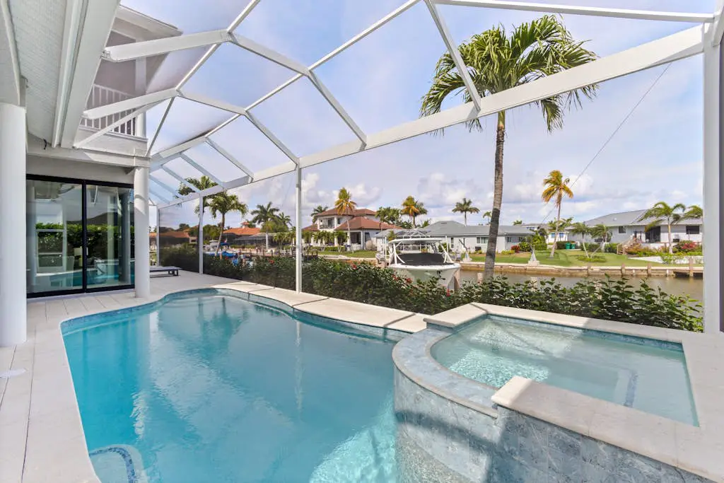 Sweet Waterfront Retreat