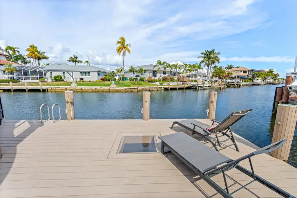 Sweet Waterfront Retreat