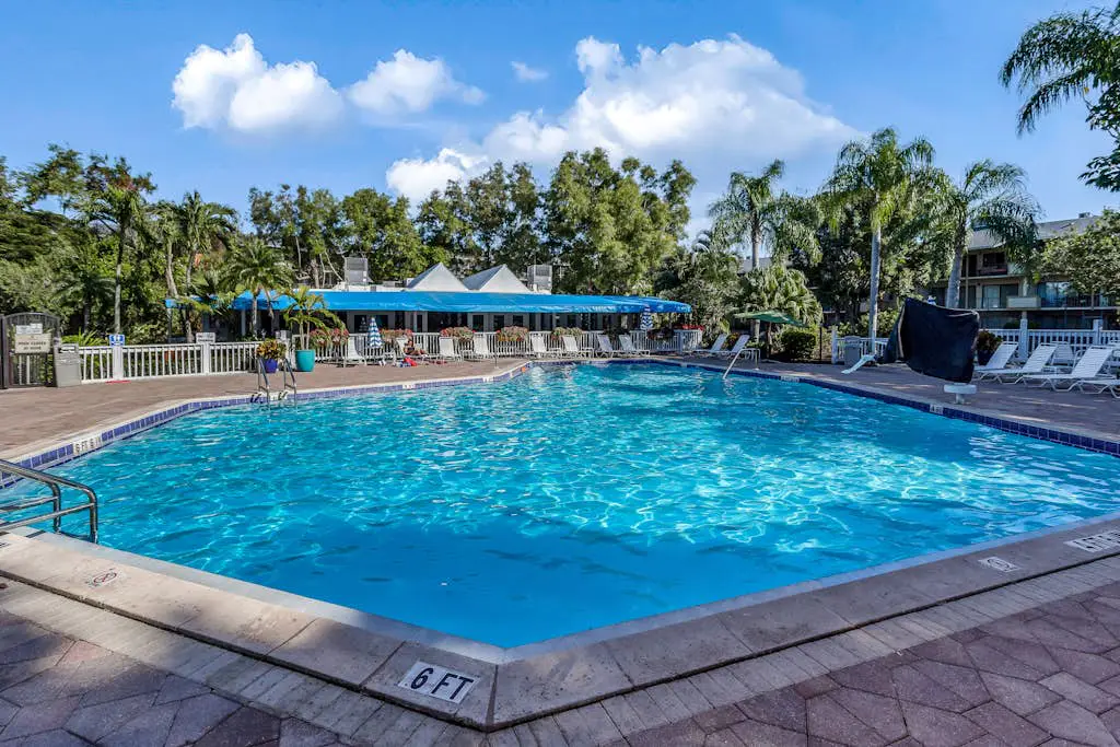 Fabulous Park Shore Condo