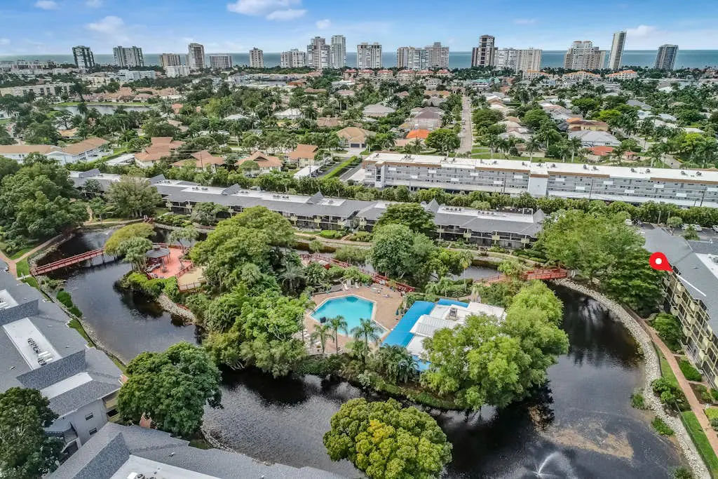 Fabulous Park Shore Condo