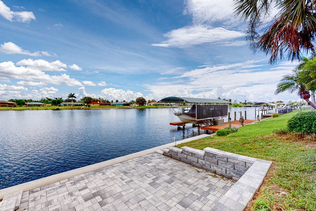 Stylish Waterfront Escape | Sunroom Views, Full Renovation, A/C & Prime Location