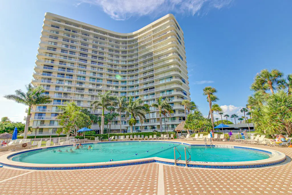 Seaview Court