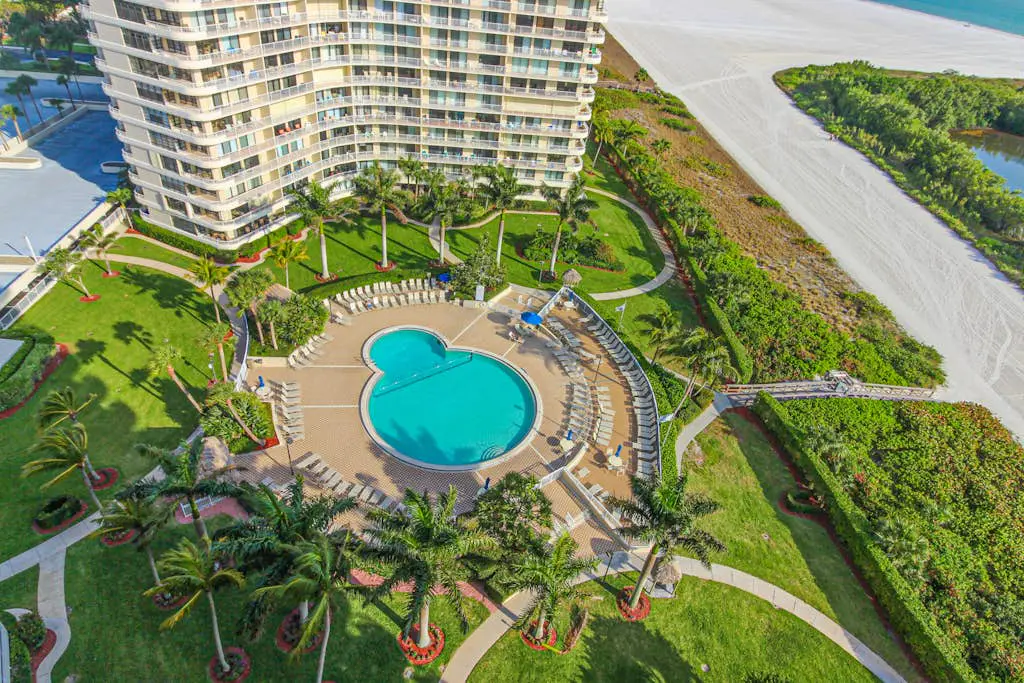 Seaview Court