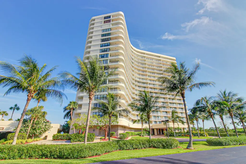 Seaview Court