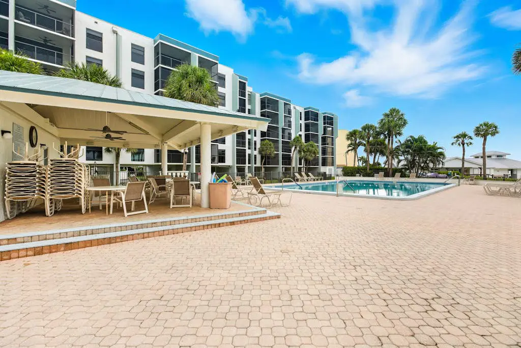 A Heavenly Riverside