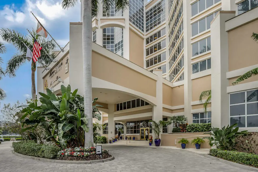 Marco Beach Ocean Resort Condominiums #605