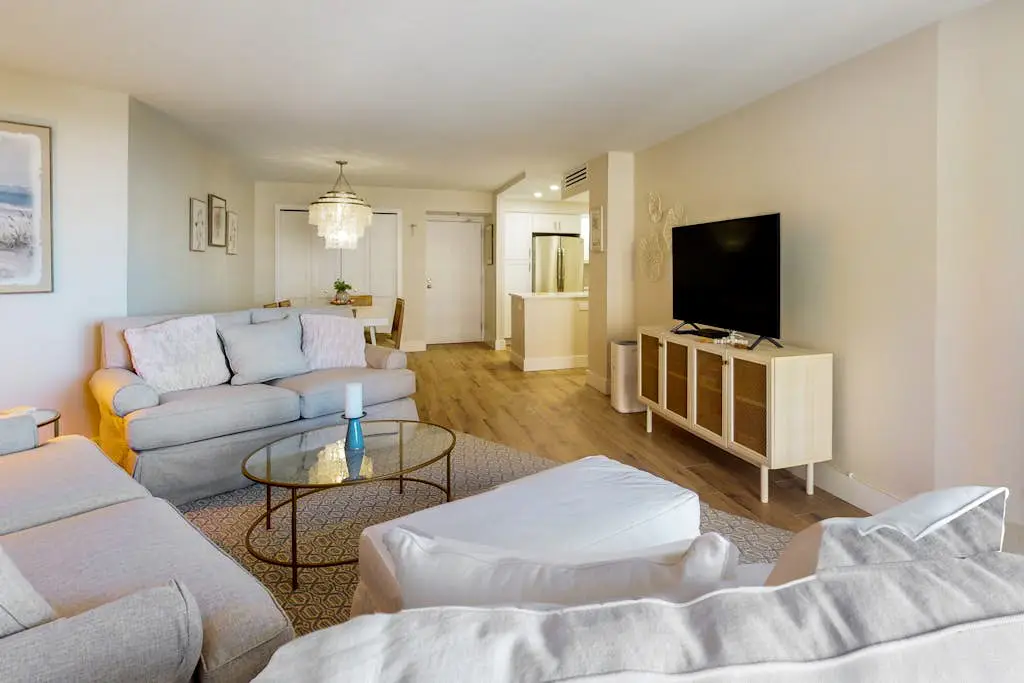 Fully Renovated - Seaview Suite