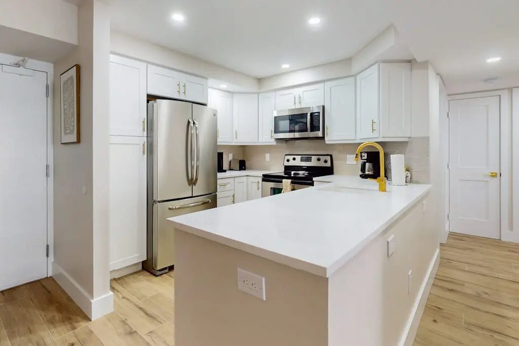 Fully Renovated - Seaview Suite