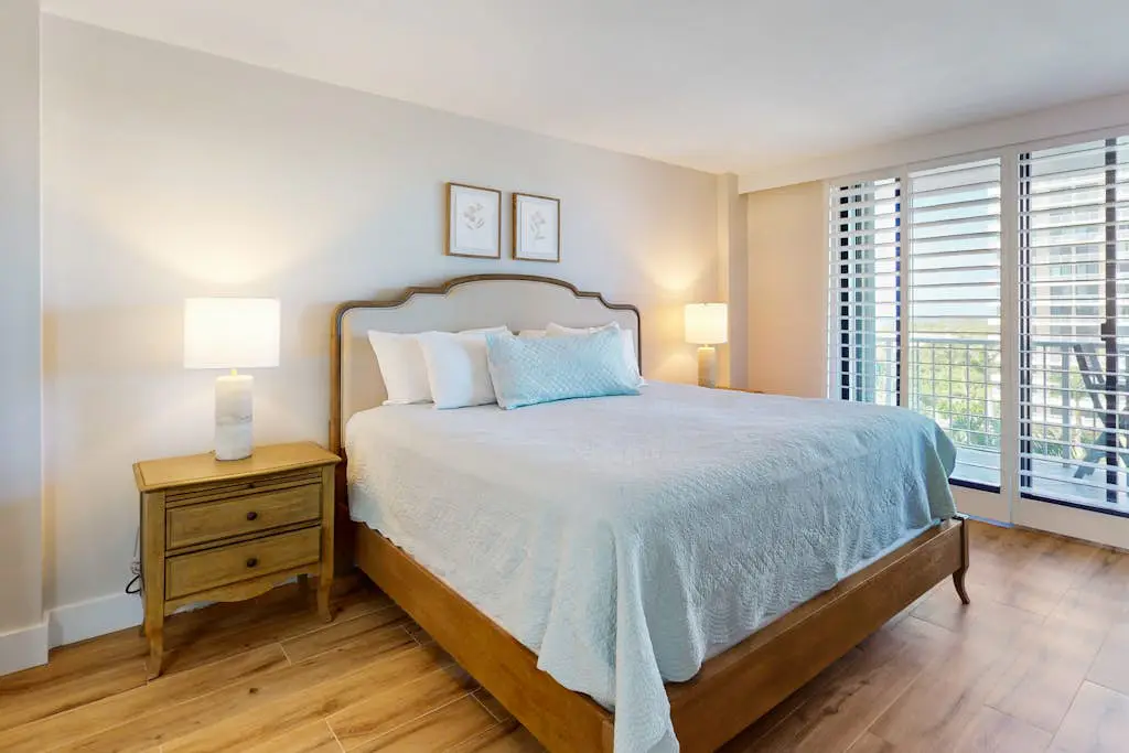 Fully Renovated - Seaview Suite