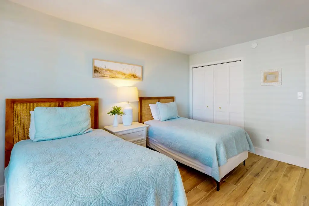 Fully Renovated - Seaview Suite